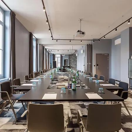 Western Urban Hotel 3*