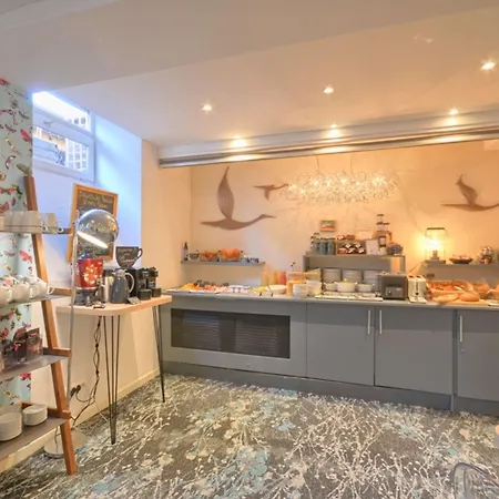 Western Urban 里尔